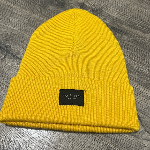 Rag and Bone beanie! Never worn - Picture 4 of 6